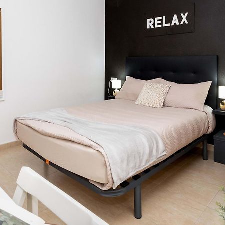 Relax Apartment Torrevieja Bagian luar foto