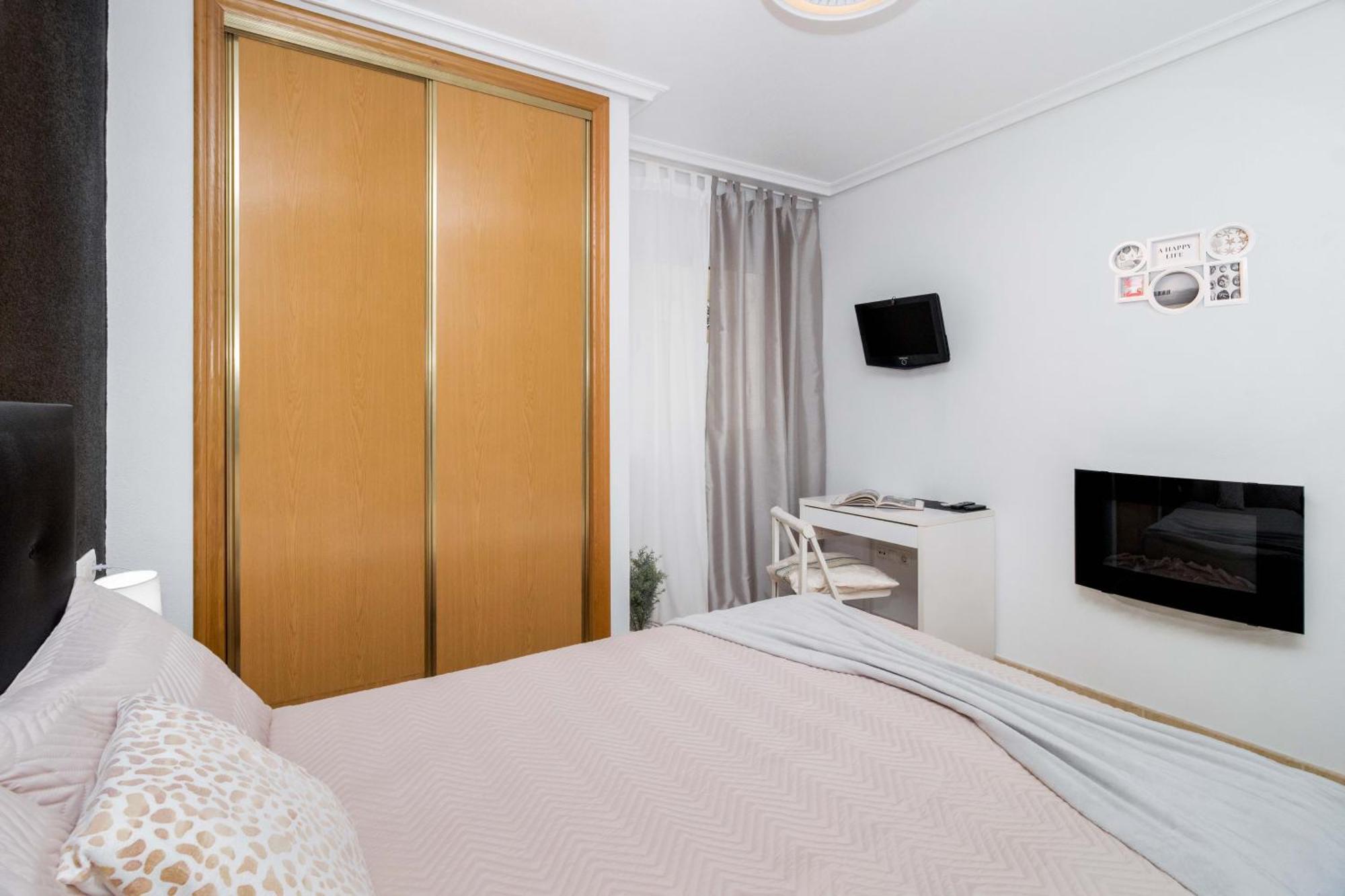 Relax Apartment Torrevieja Bagian luar foto