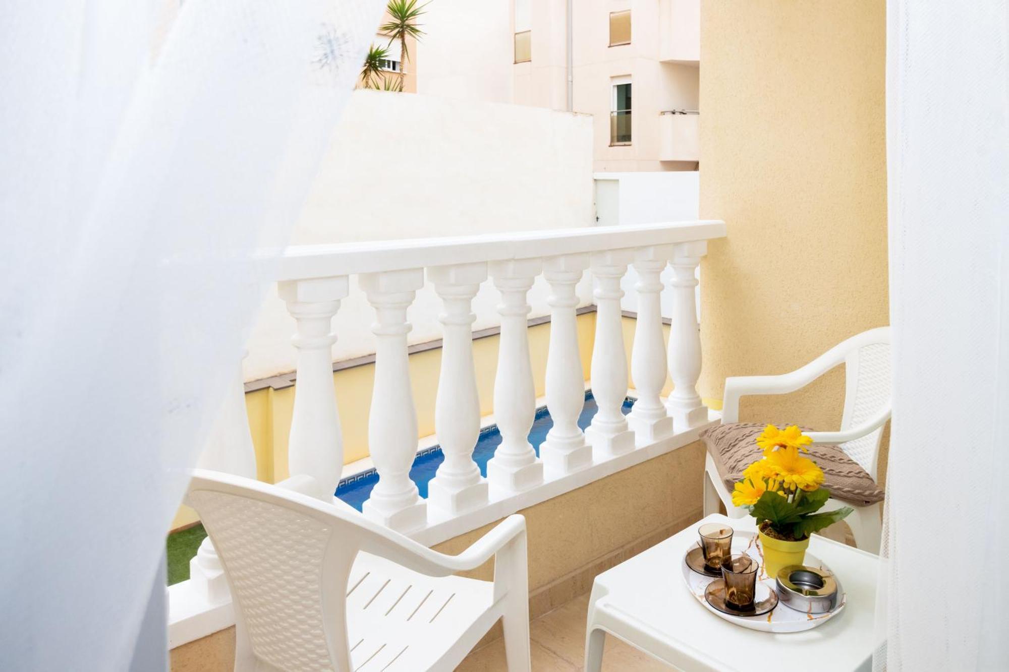Relax Apartment Torrevieja Bagian luar foto