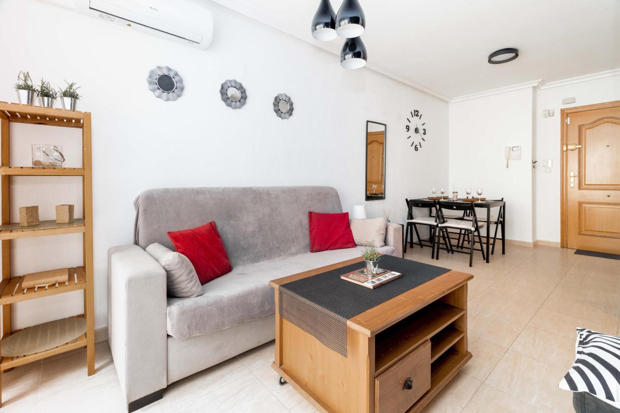 Relax Apartment Torrevieja Bagian luar foto